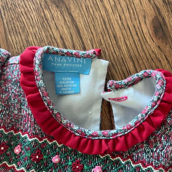 Smocked Floral Girls Dress- 12 months- Bow in Back - Picture 2 of 2